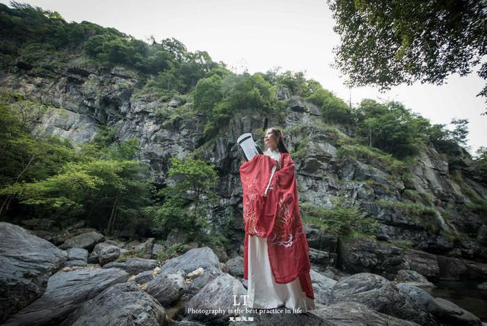 “那是大姑娘没有手段”!林噙霜凭啥觉得墨兰比华兰强