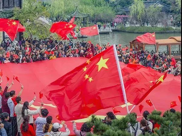 你有因为对别人的称呼上，发生过什么尴尬的事吗？游戏画面